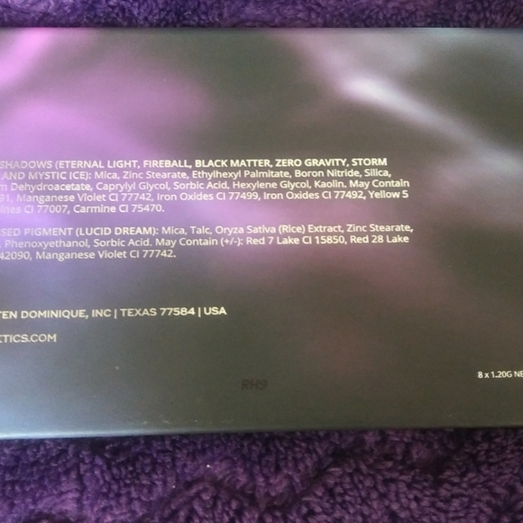 Celestial Thunder eyeshadow palette - Picture 2 of 3